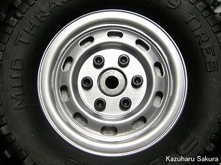 タミヤ ハイラックス・ハイリフト製作記 ～ 鉄チンホイール・アップ画像